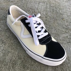 Vans Sneakers